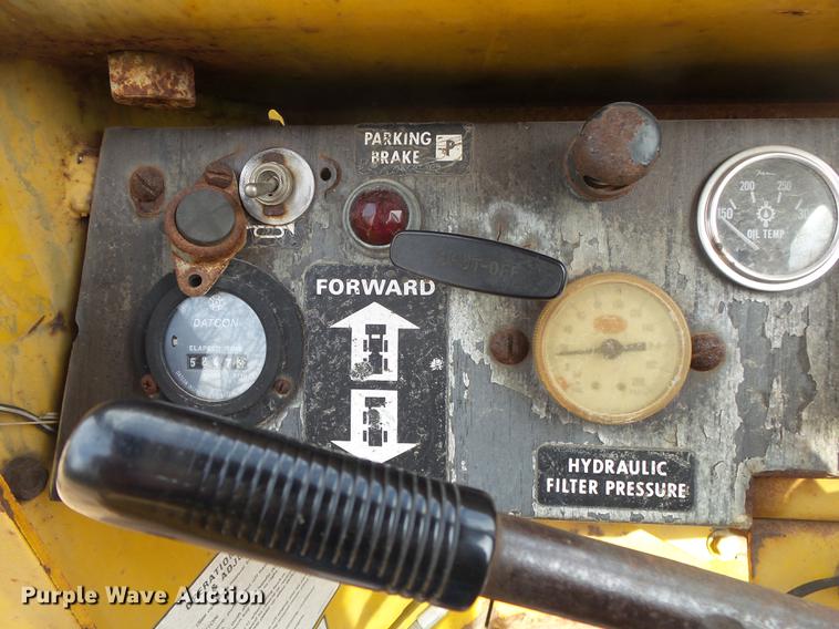 image for item DE3644 Owatonna 880 wheel loader