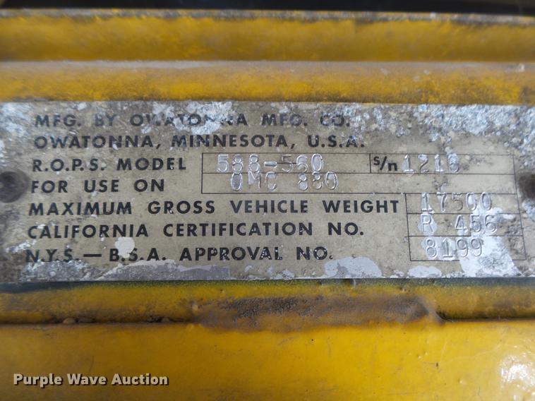 image for item DE3644 Owatonna 880 wheel loader