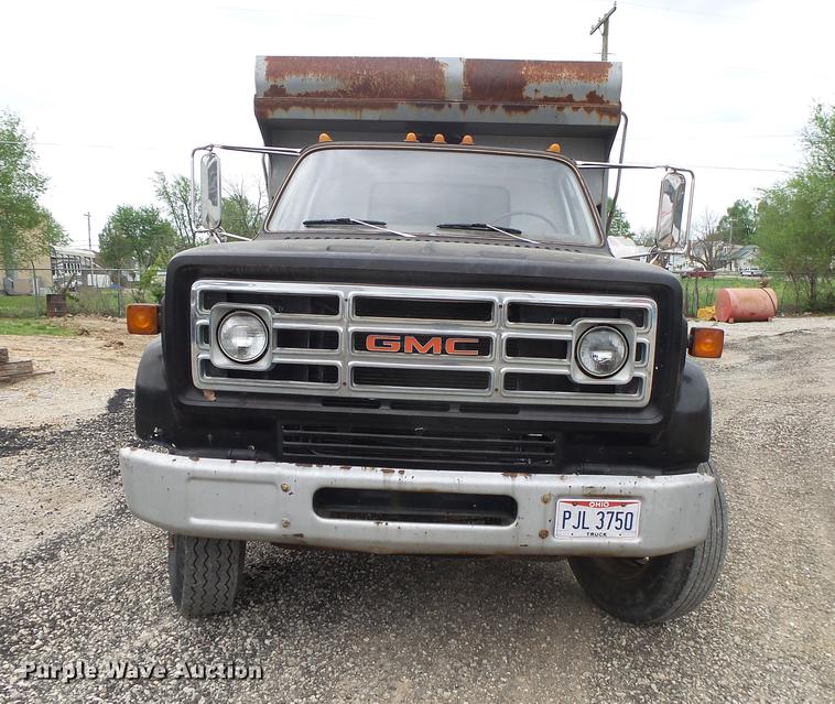 image for item DE3645 1986 GMC TopKick dump truck