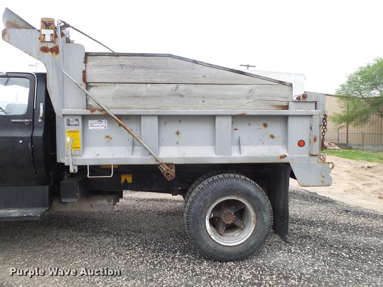 image for item DE3645 1986 GMC TopKick dump truck