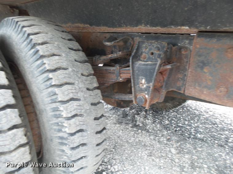 image for item DE3645 1986 GMC TopKick dump truck