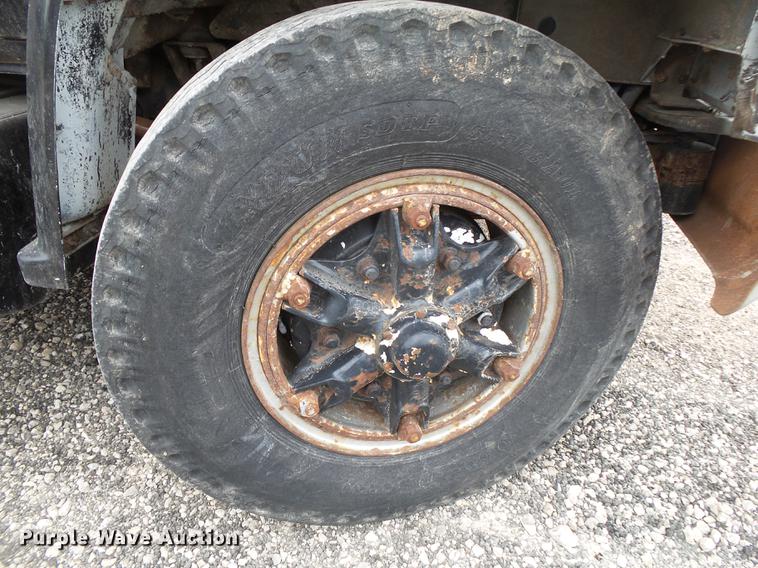 image for item DE3645 1986 GMC TopKick dump truck