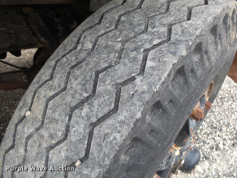 image for item DE3645 1986 GMC TopKick dump truck