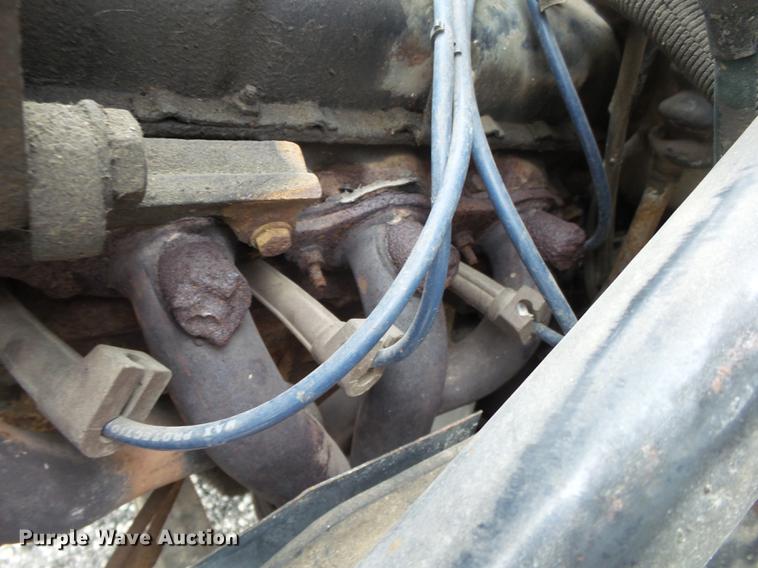 image for item DE3645 1986 GMC TopKick dump truck