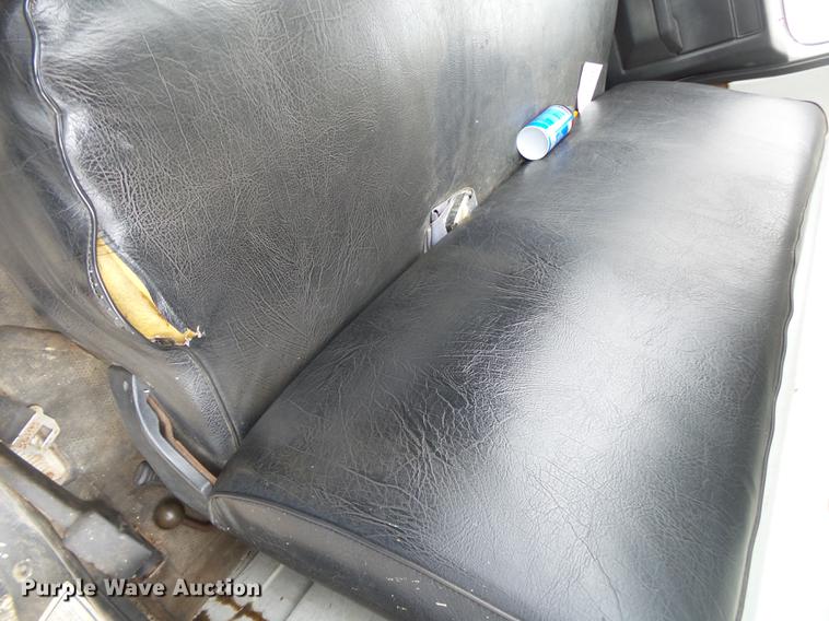 image for item DE3645 1986 GMC TopKick dump truck