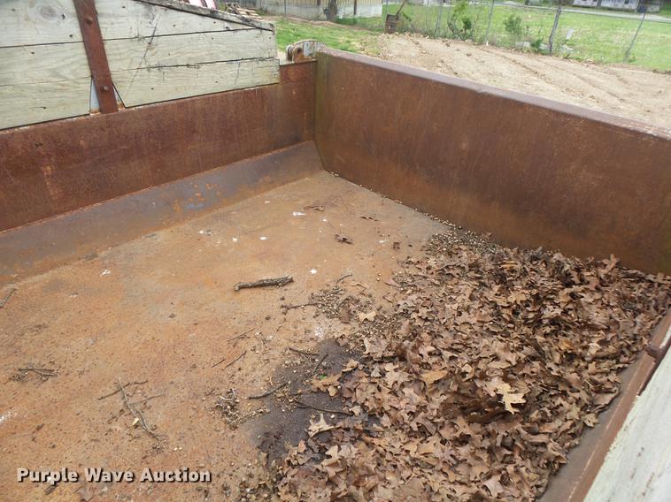 image for item DE3645 1986 GMC TopKick dump truck