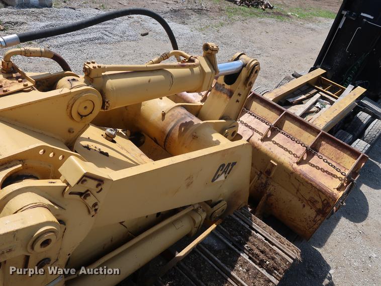 image for item DF3657 Caterpillar 963 track loader