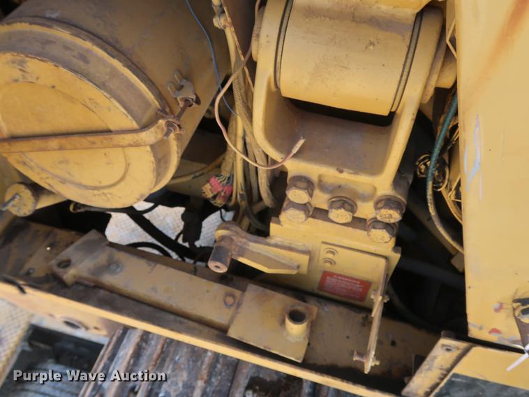 image for item DF3657 Caterpillar 963 track loader