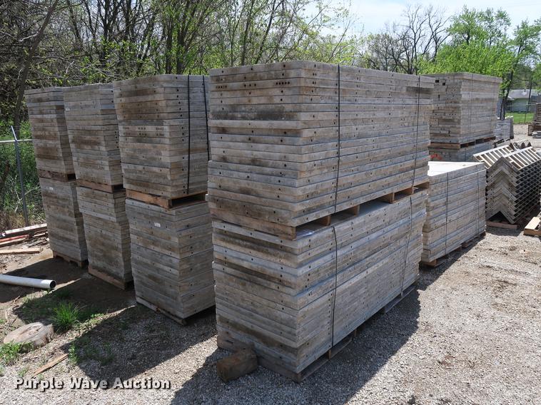 image for item DF3698 Aluminum concrete forms