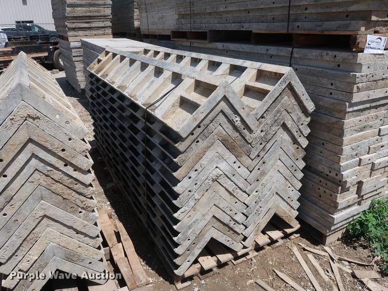 image for item DF3698 Aluminum concrete forms