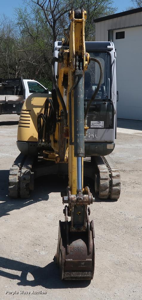 image for item DF3701 2007 Gehl 353 mini excavator