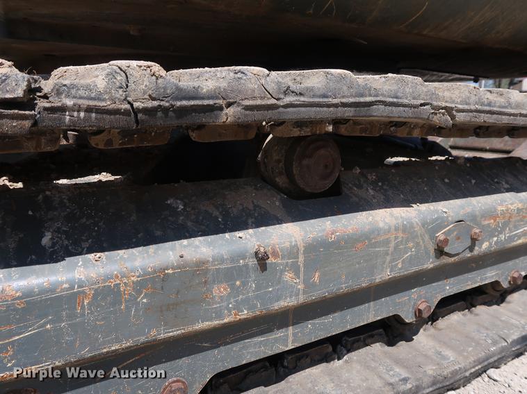 image for item DF3701 2007 Gehl 353 mini excavator