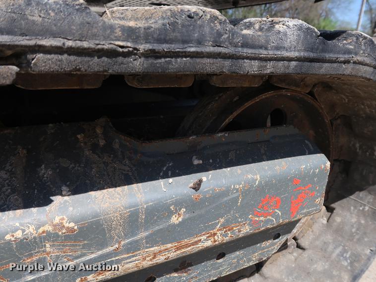 image for item DF3701 2007 Gehl 353 mini excavator