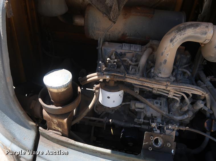 image for item DF3701 2007 Gehl 353 mini excavator