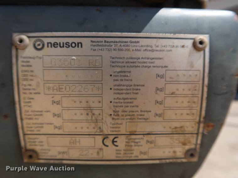 image for item DF3701 2007 Gehl 353 mini excavator