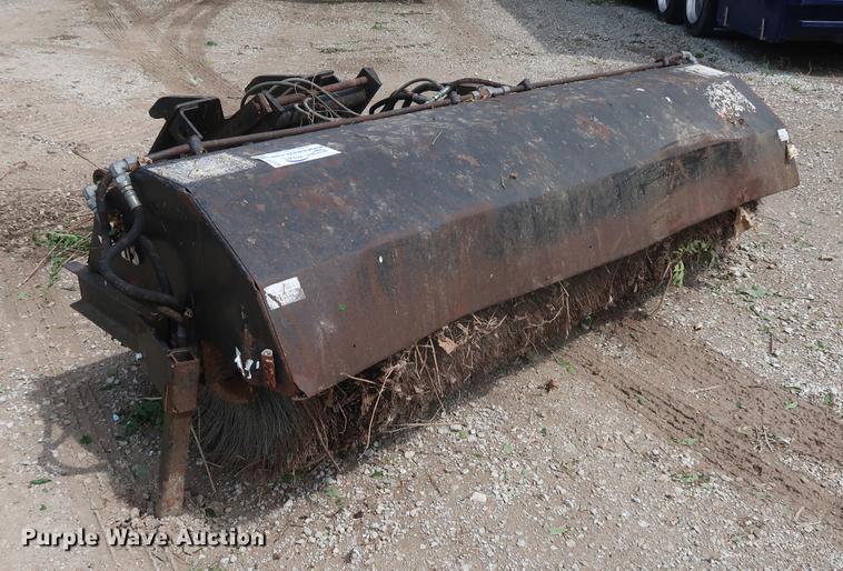 image for item DF3709 JRB broom