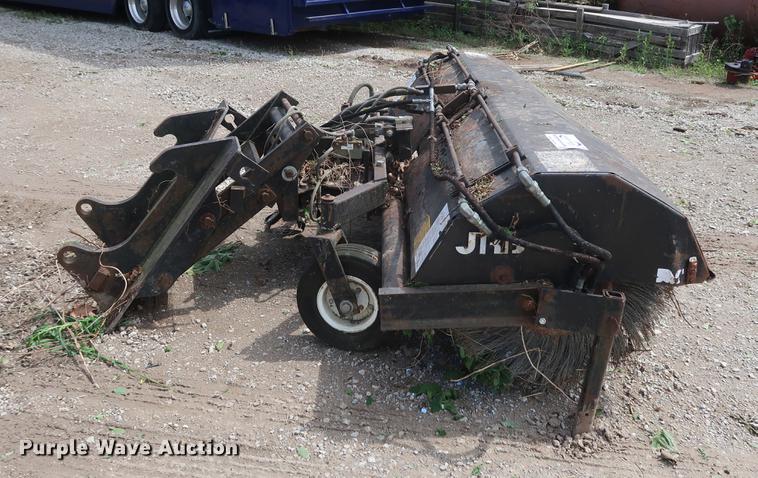 image for item DF3709 JRB broom