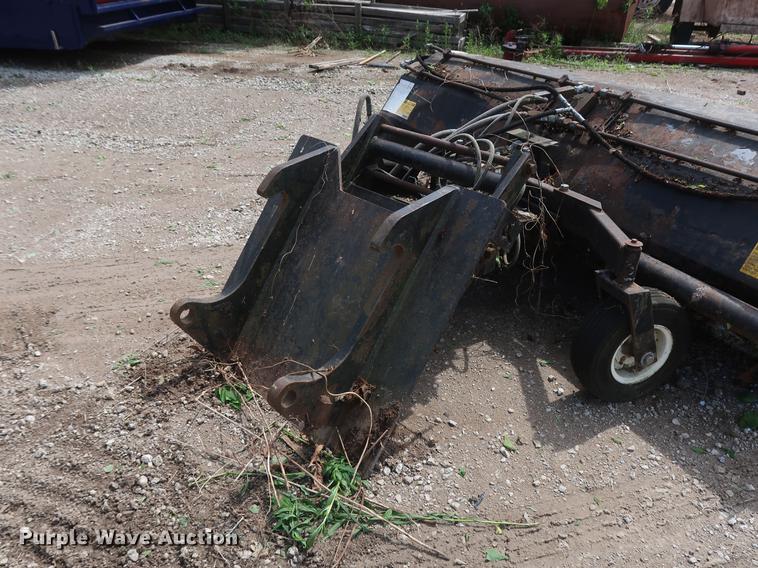 image for item DF3709 JRB broom