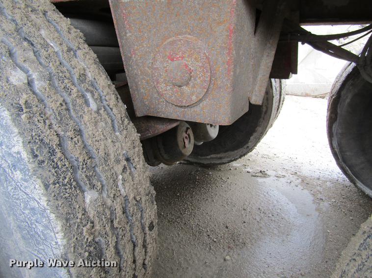 image for item DF3782 1998 East Randolph Eastern end dump trailer