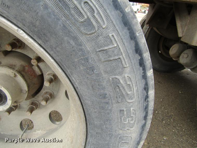 image for item DF3782 1998 East Randolph Eastern end dump trailer