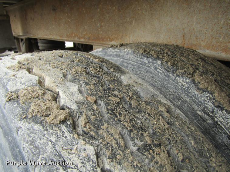 image for item DF3782 1998 East Randolph Eastern end dump trailer