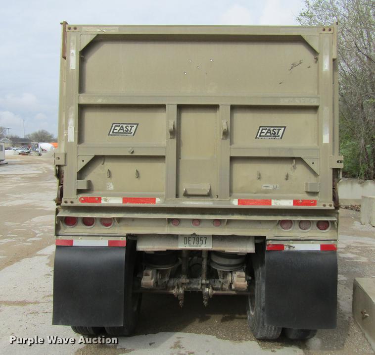 image for item DF3783 1999 East Randolph Eastern end dump trailer