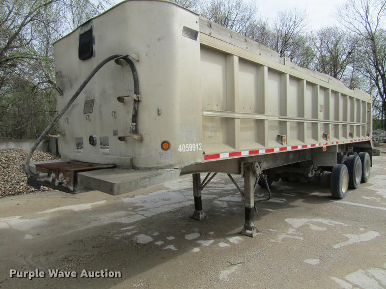 image for item DF3783 1999 East Randolph Eastern end dump trailer