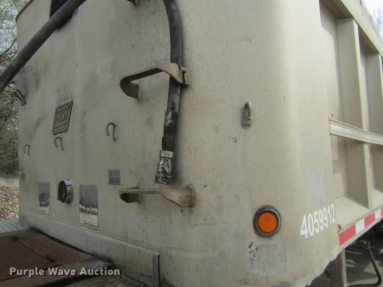 image for item DF3783 1999 East Randolph Eastern end dump trailer