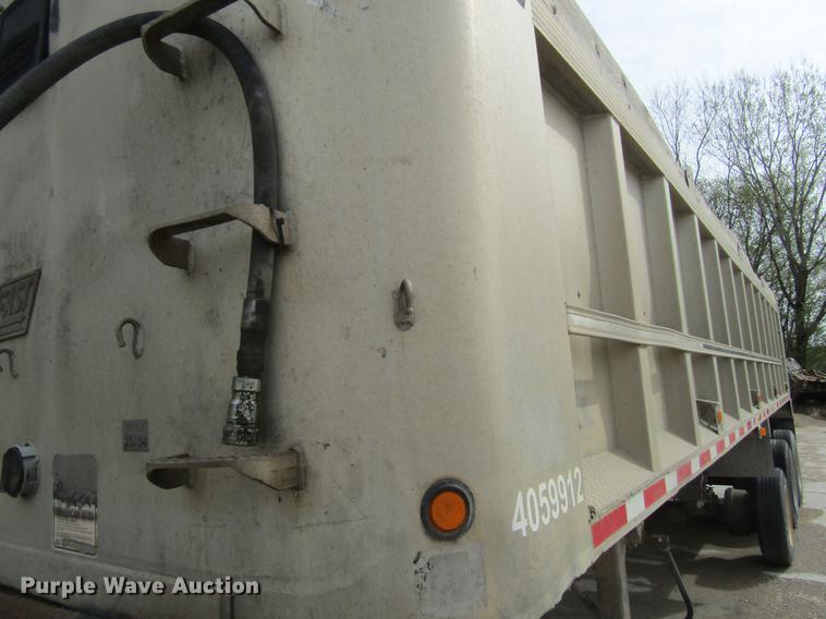 image for item DF3783 1999 East Randolph Eastern end dump trailer