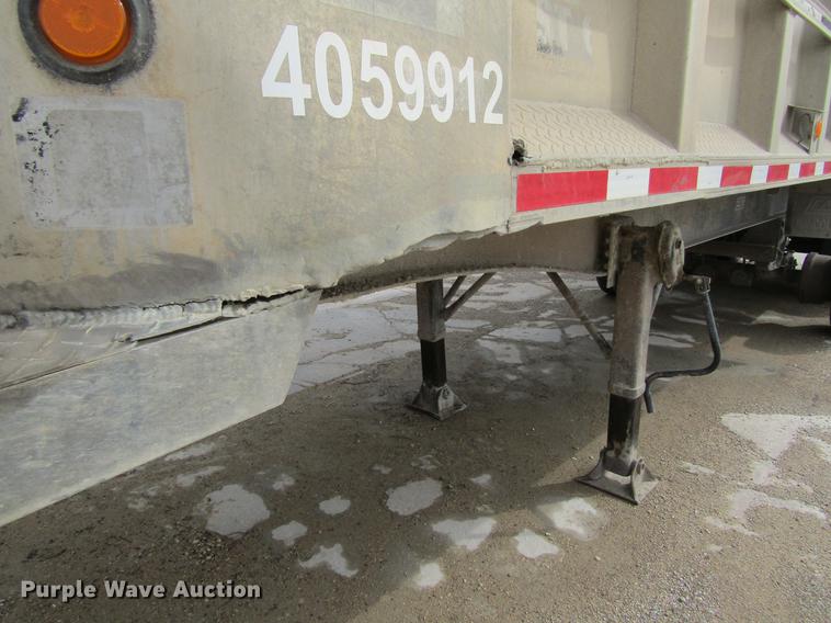 image for item DF3783 1999 East Randolph Eastern end dump trailer