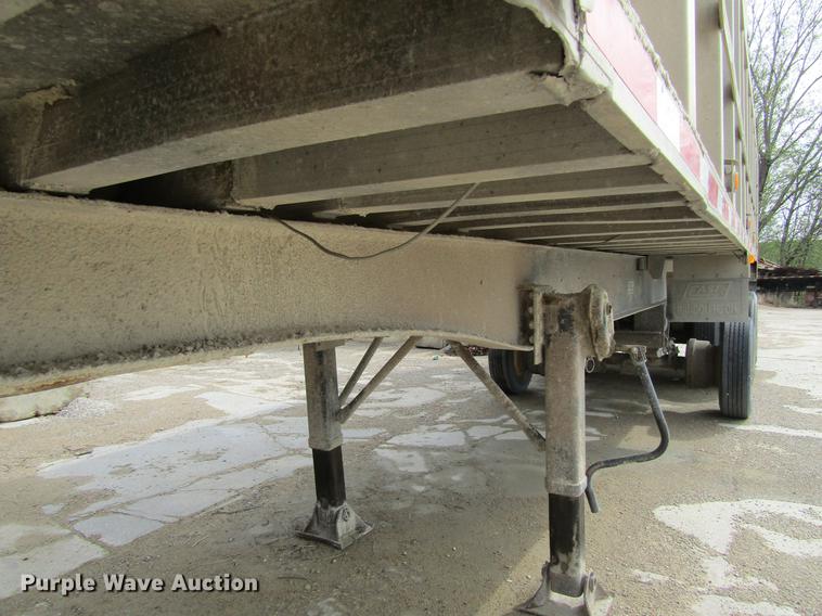 image for item DF3783 1999 East Randolph Eastern end dump trailer