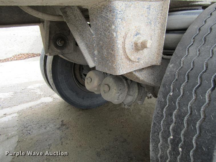 image for item DF3783 1999 East Randolph Eastern end dump trailer