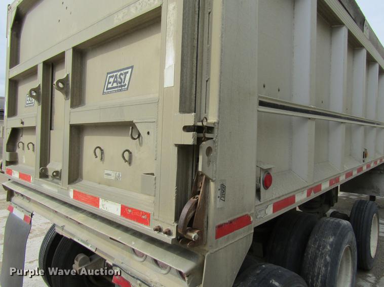 image for item DF3783 1999 East Randolph Eastern end dump trailer