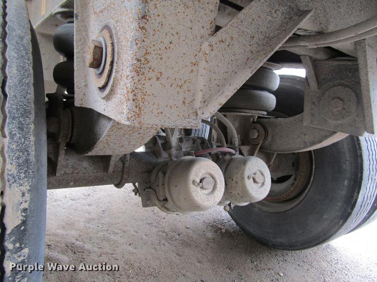 image for item DF3783 1999 East Randolph Eastern end dump trailer