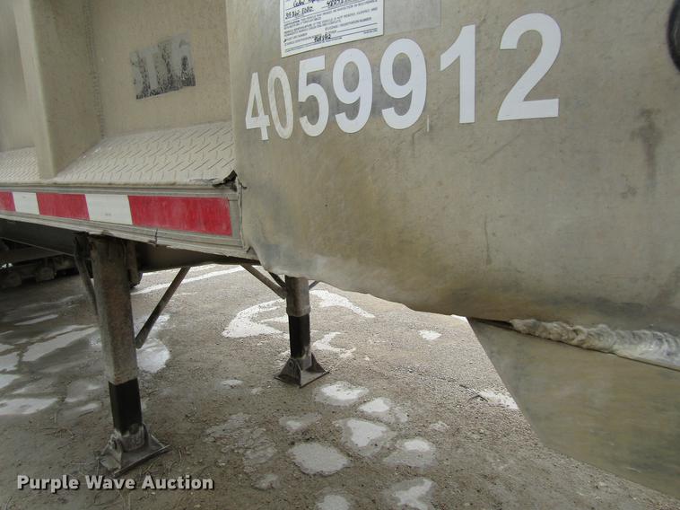 image for item DF3783 1999 East Randolph Eastern end dump trailer