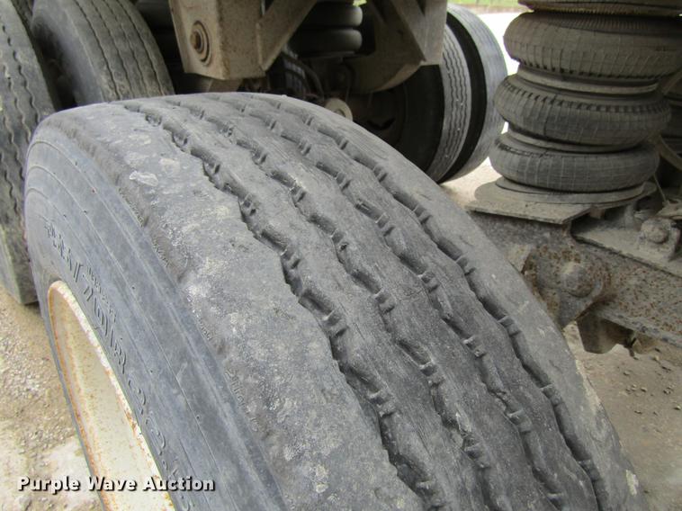 image for item DF3783 1999 East Randolph Eastern end dump trailer