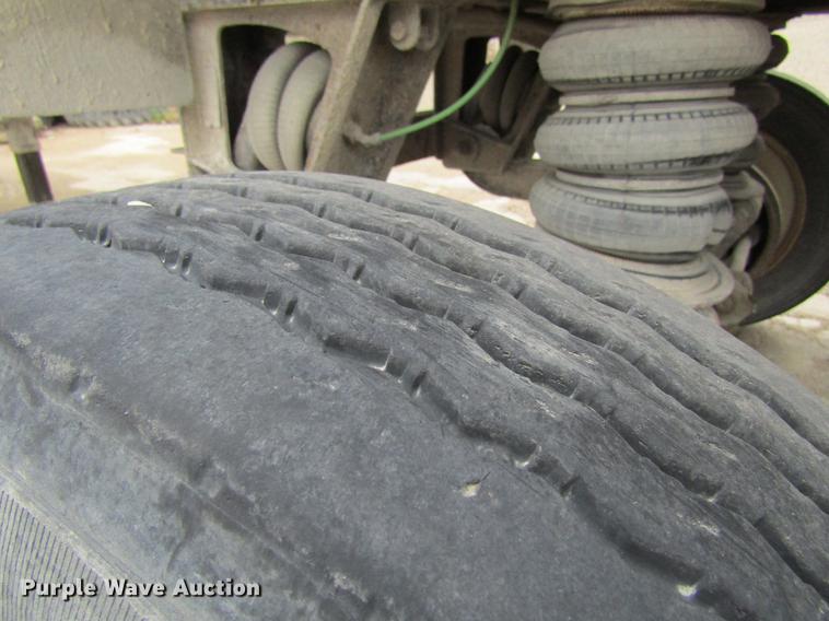 image for item DF3783 1999 East Randolph Eastern end dump trailer