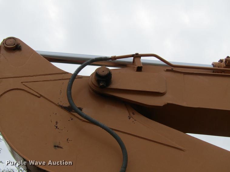 image for item DF3784 2001 Case CX240 long reach excavator