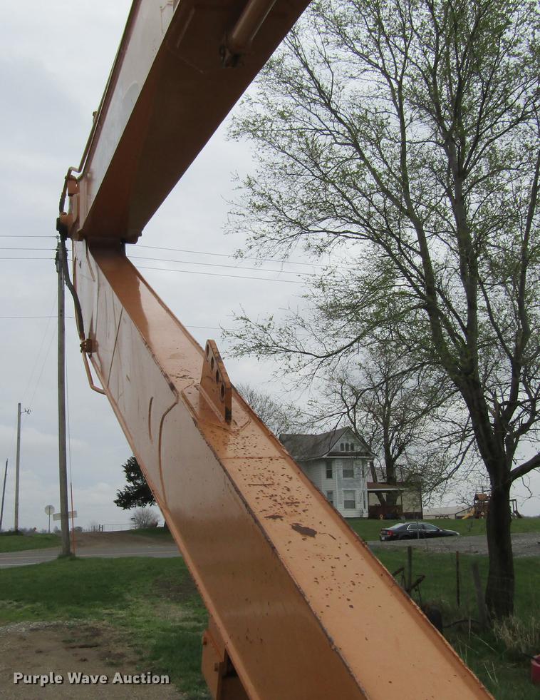 image for item DF3784 2001 Case CX240 long reach excavator