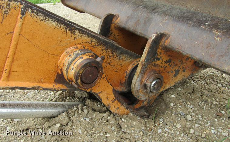 image for item DF3784 2001 Case CX240 long reach excavator