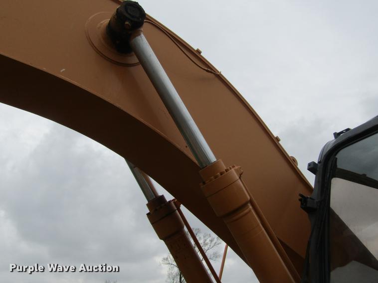 image for item DF3784 2001 Case CX240 long reach excavator