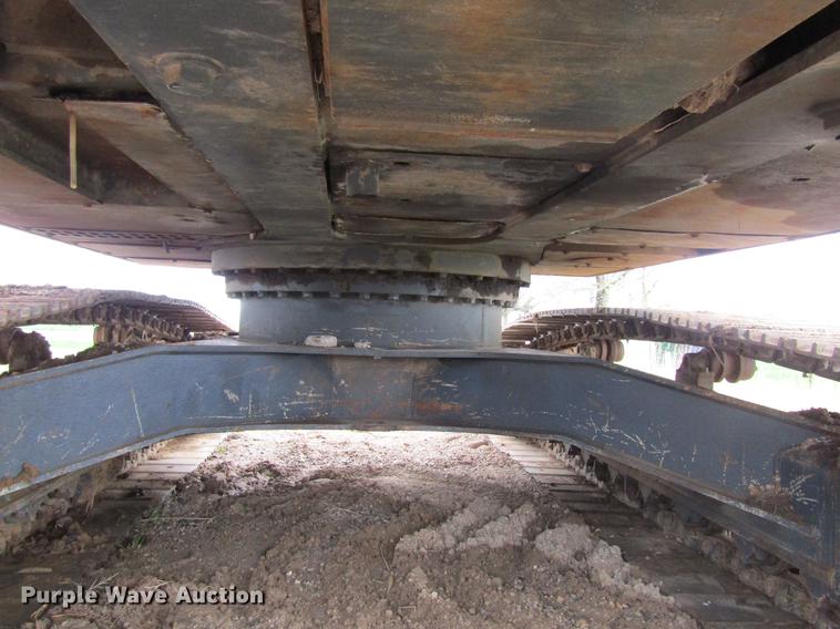 image for item DF3784 2001 Case CX240 long reach excavator