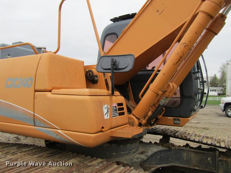 image for item DF3784 2001 Case CX240 long reach excavator
