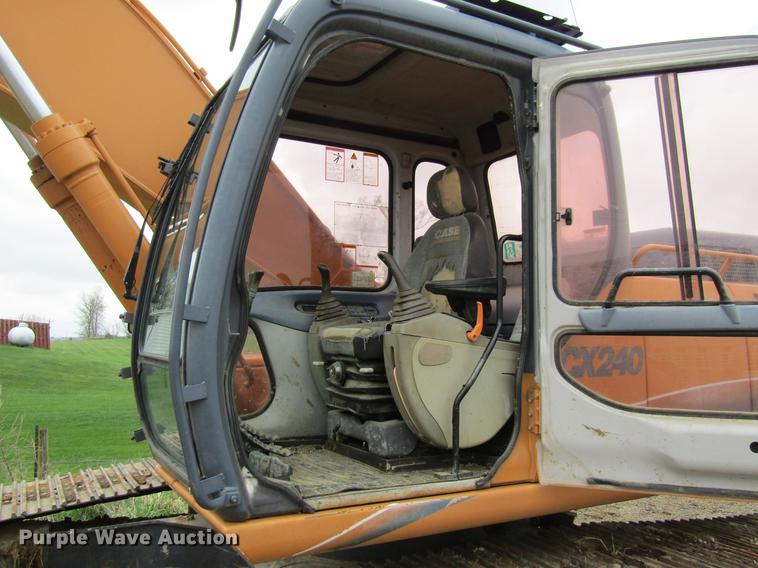 image for item DF3784 2001 Case CX240 long reach excavator