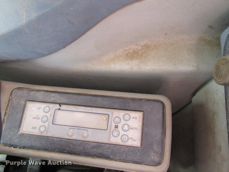 image for item DF3784 2001 Case CX240 long reach excavator