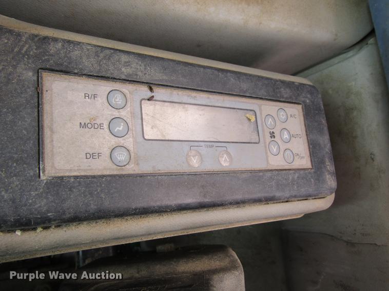 image for item DF3784 2001 Case CX240 long reach excavator