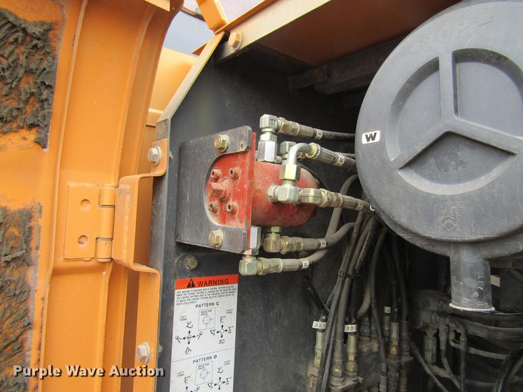 image for item DF3784 2001 Case CX240 long reach excavator