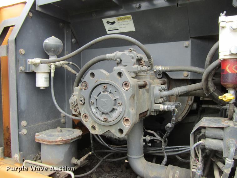 image for item DF3784 2001 Case CX240 long reach excavator