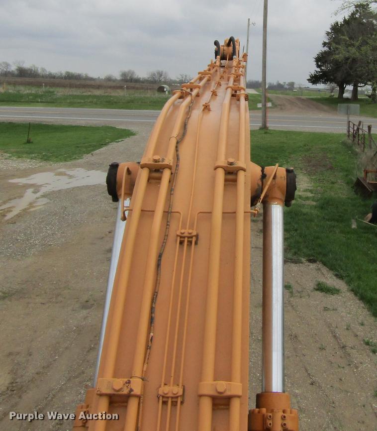 image for item DF3784 2001 Case CX240 long reach excavator