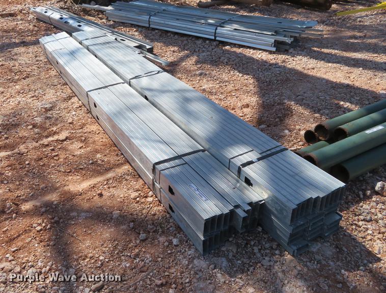 image for item DI9968 Metal studs